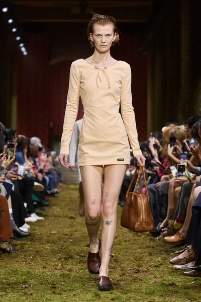 Look 20